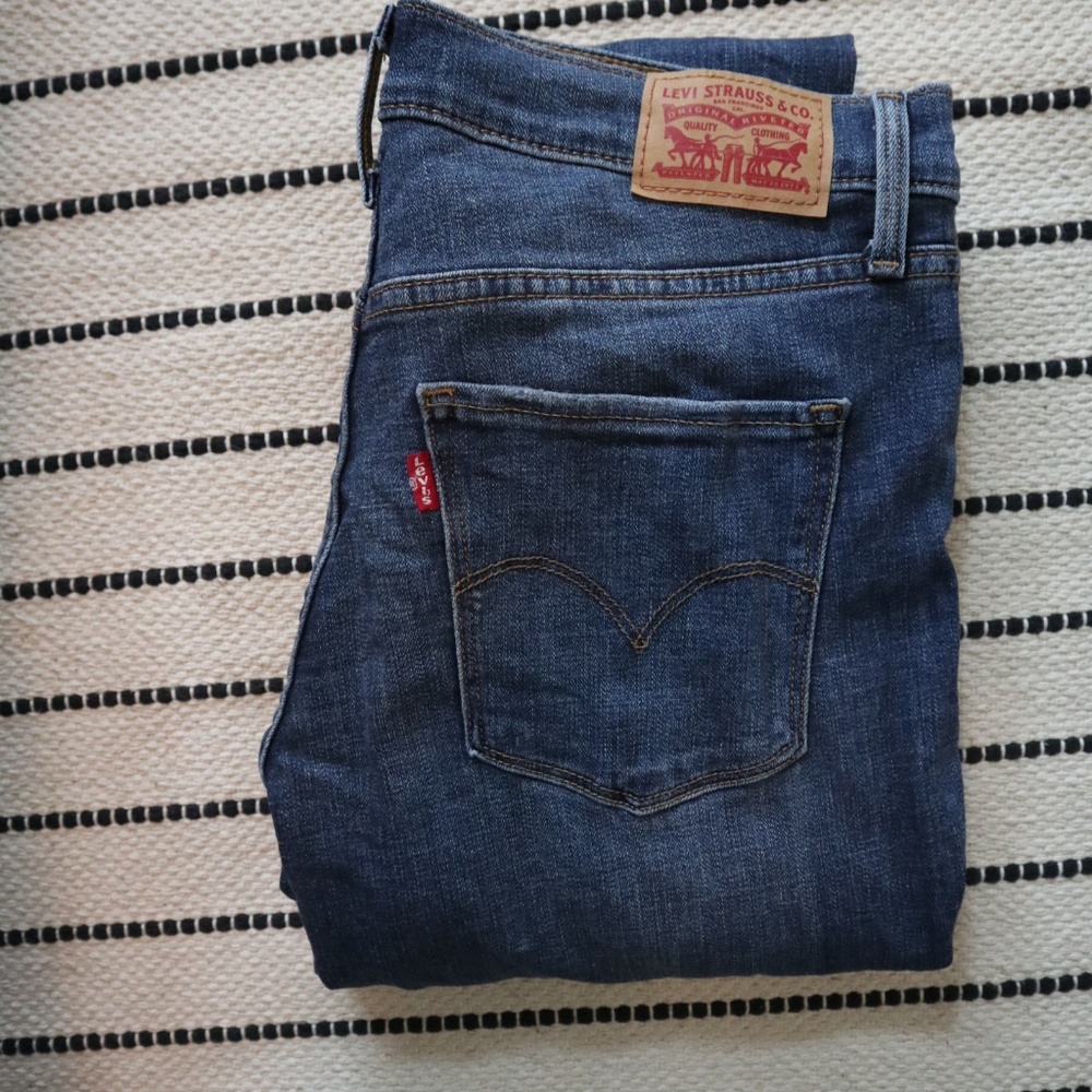 Levis 311 Shaping Skinny 29